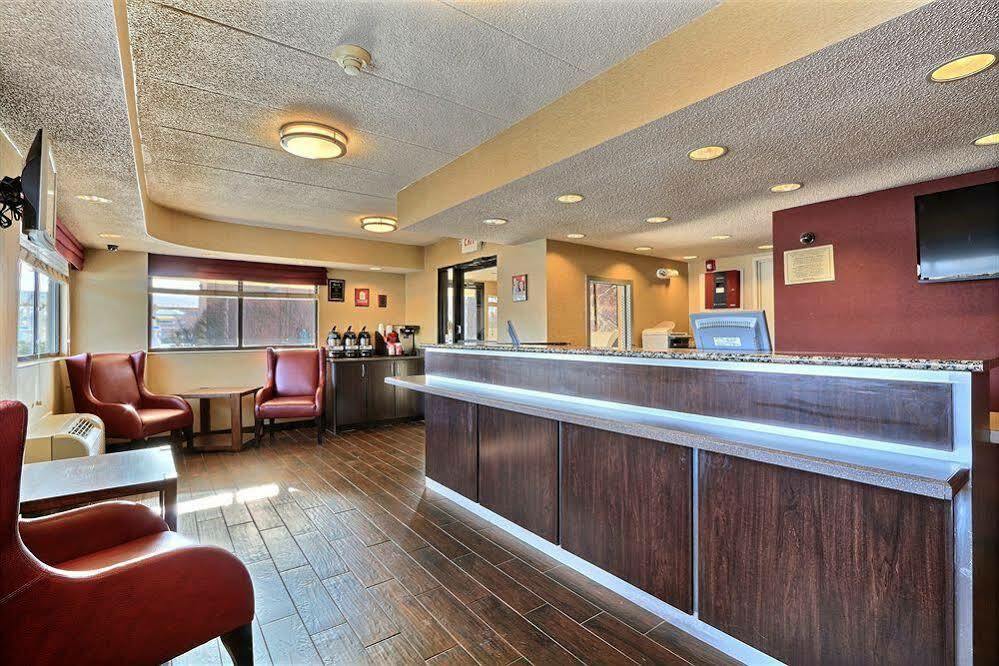 Red Roof Inn Detroit - Plymouth/Canton Exterior foto